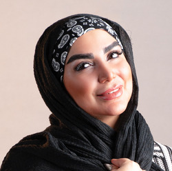 مریم شکوری