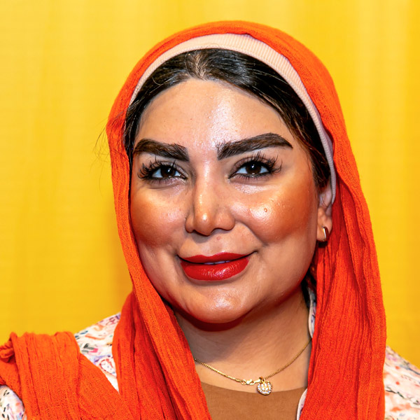 مریم شکوری