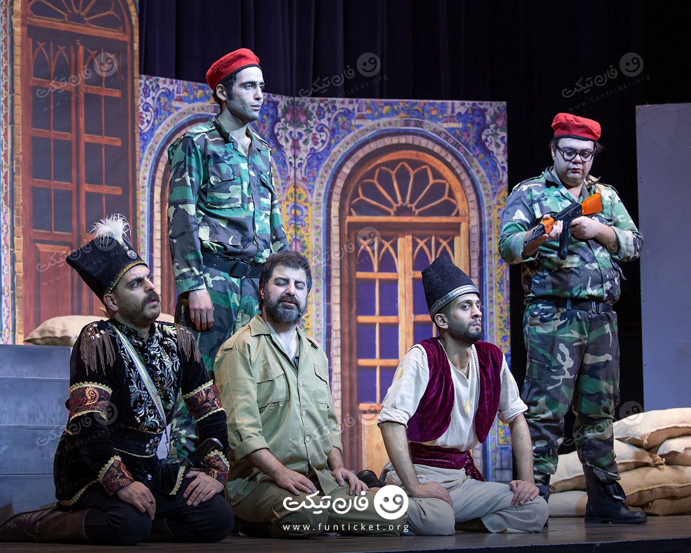 گالری تئاتر بازی تاج و تخت