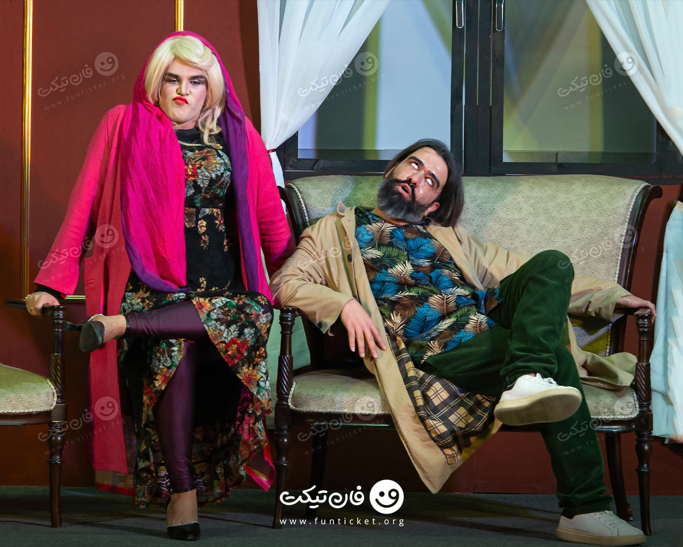 گالری تئاتر معین شو 9 (پک)