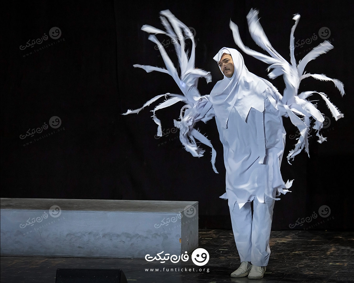 گالری تئاتر خانه آخر