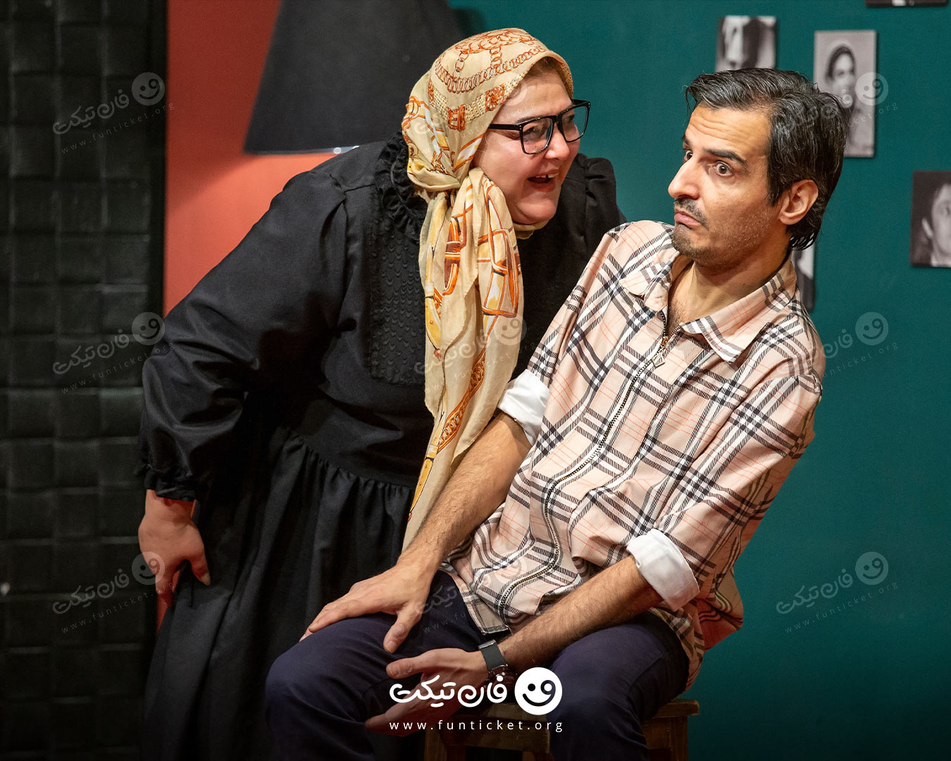 گالری تئاتر کمدی موزیکال 24