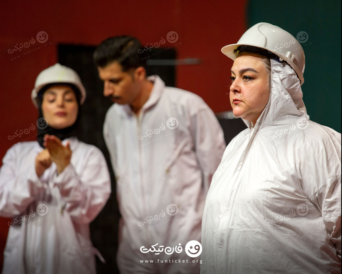 گالری تئاتر کمدی موزیکال 24