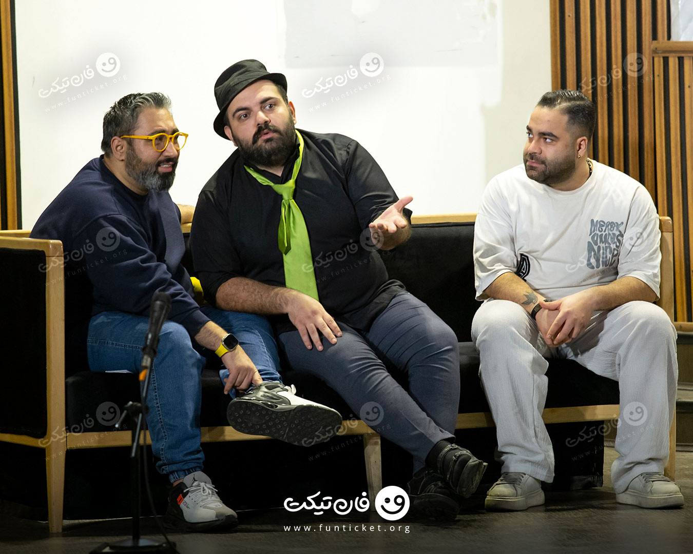 گالری تئاتر پسر خوانده