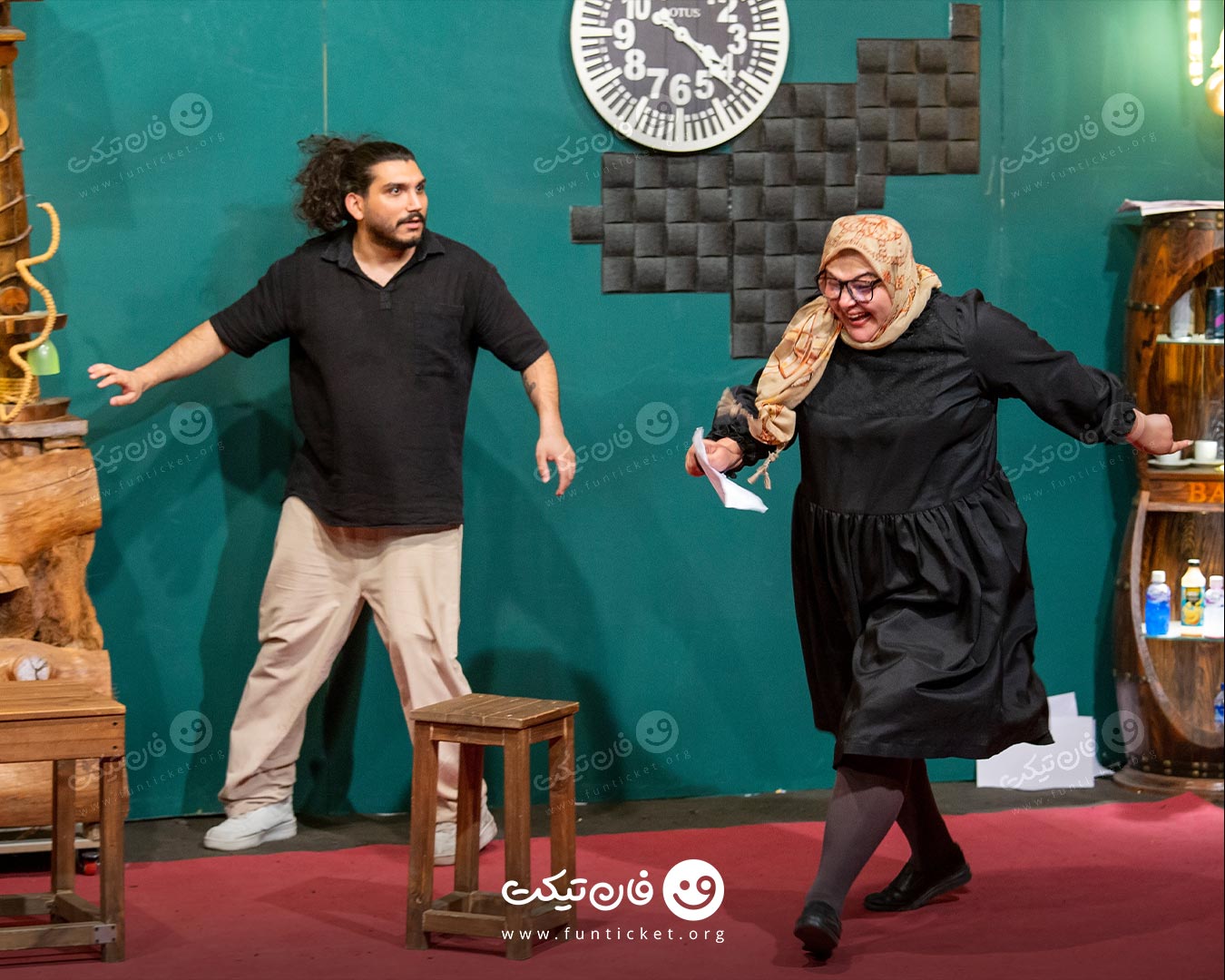 گالری تئاتر کمدی موزیکال 24