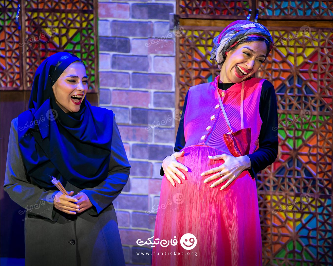 گالری تئاتر فضولی موقوف