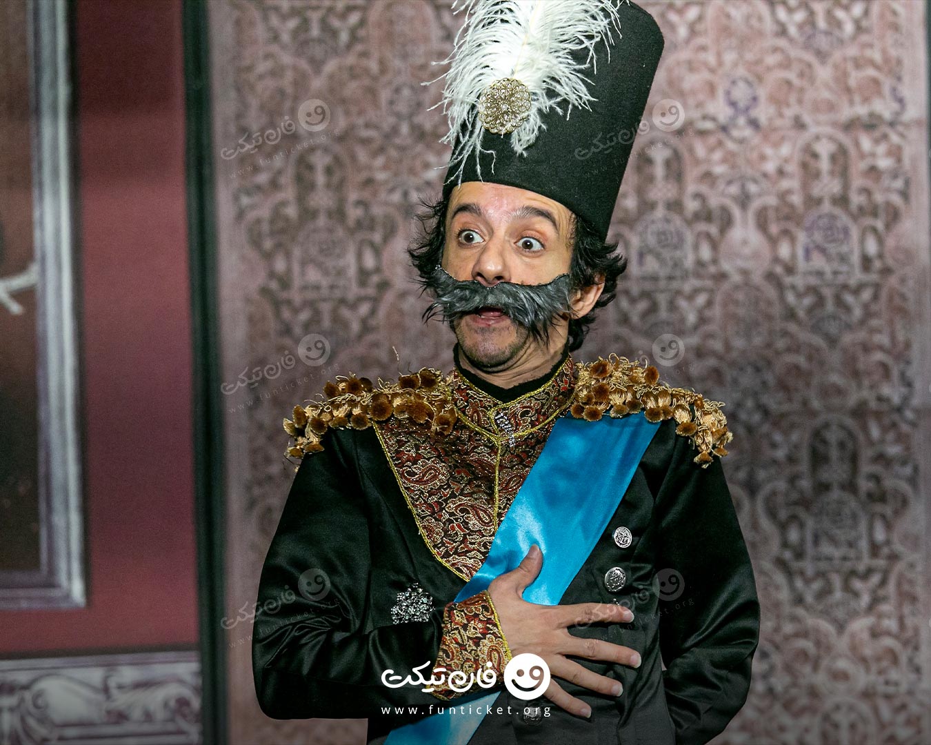 گالری تئاتر یک ایرانی در فضا