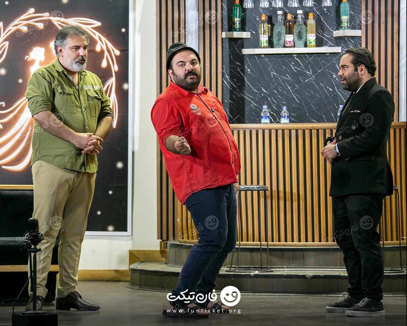 گالری تئاتر تو فقط بخند
