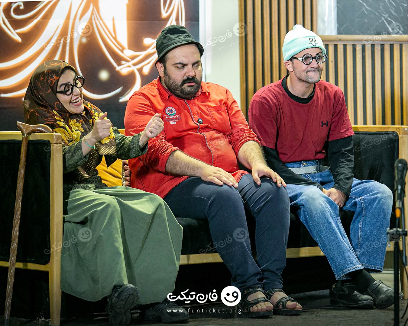 گالری تئاتر تو فقط بخند