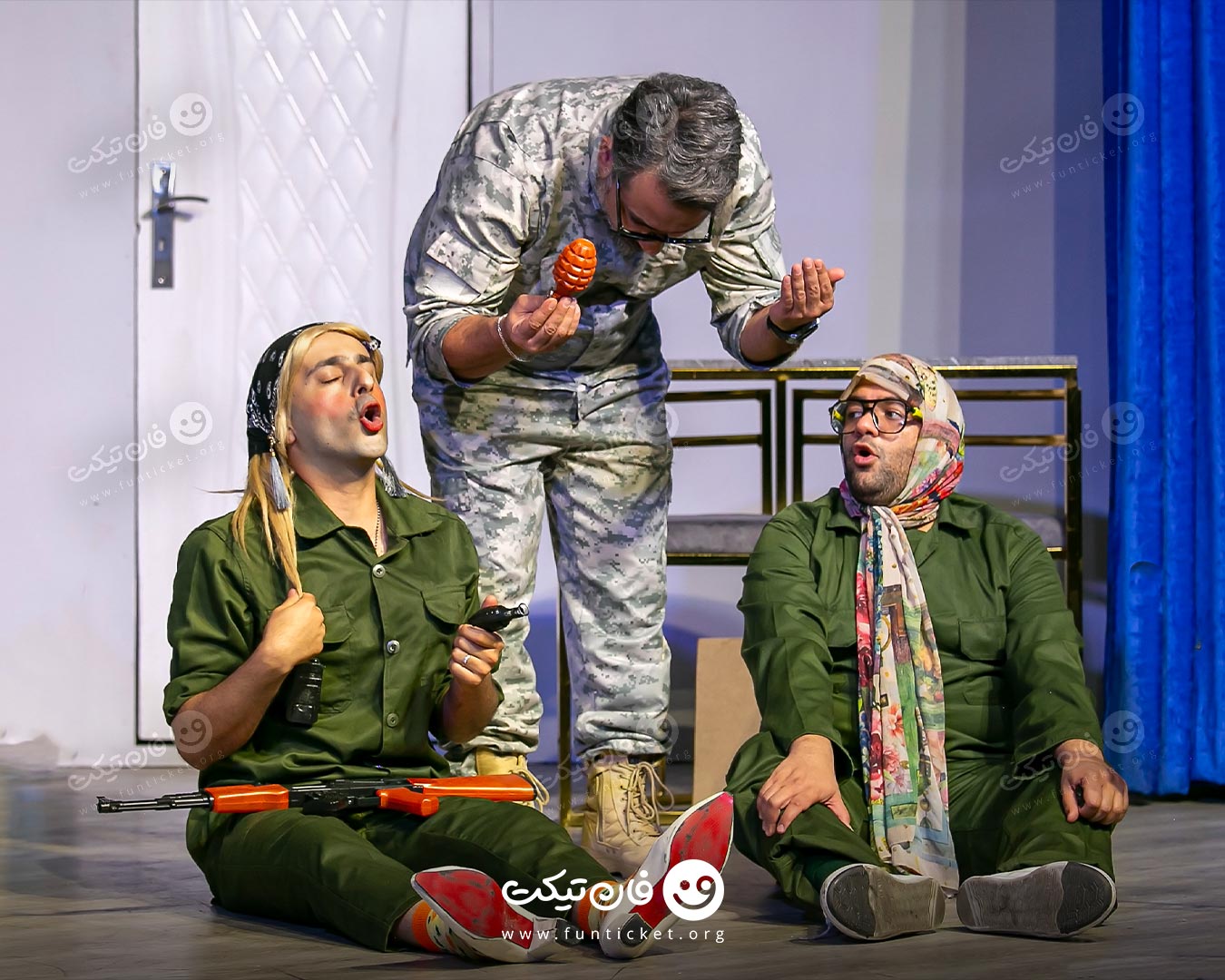 گالری تئاتر خدمتکار مخفی