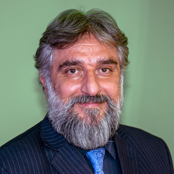 فریبرز شاه کرمی