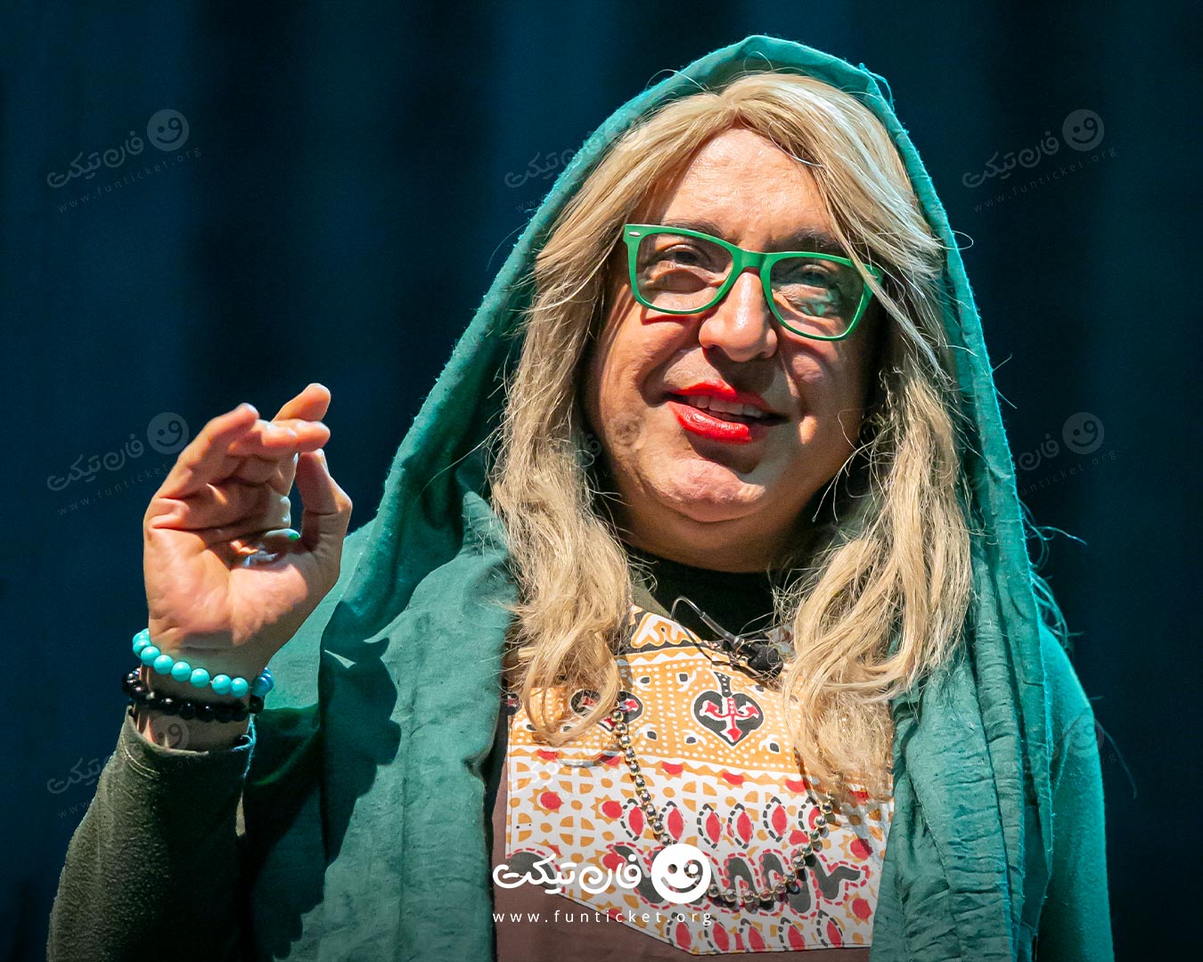 گالری تئاتر خانه سالمندان بانوان