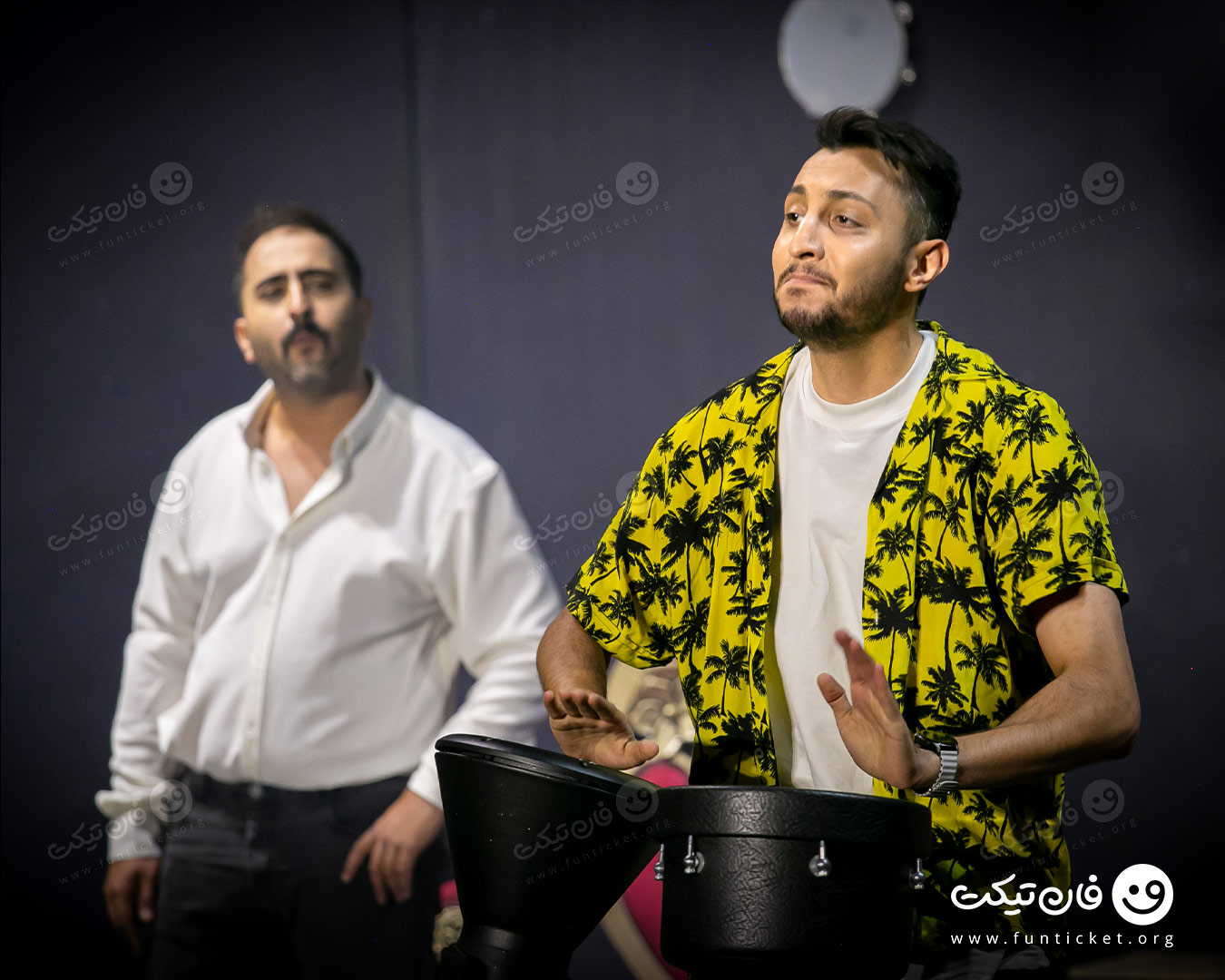 گالری تئاتر اتاق پرو