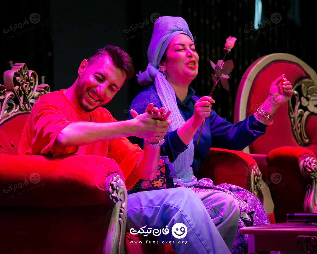 گالری تئاتر اتاق پرو