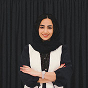 شقایق ایزدیان