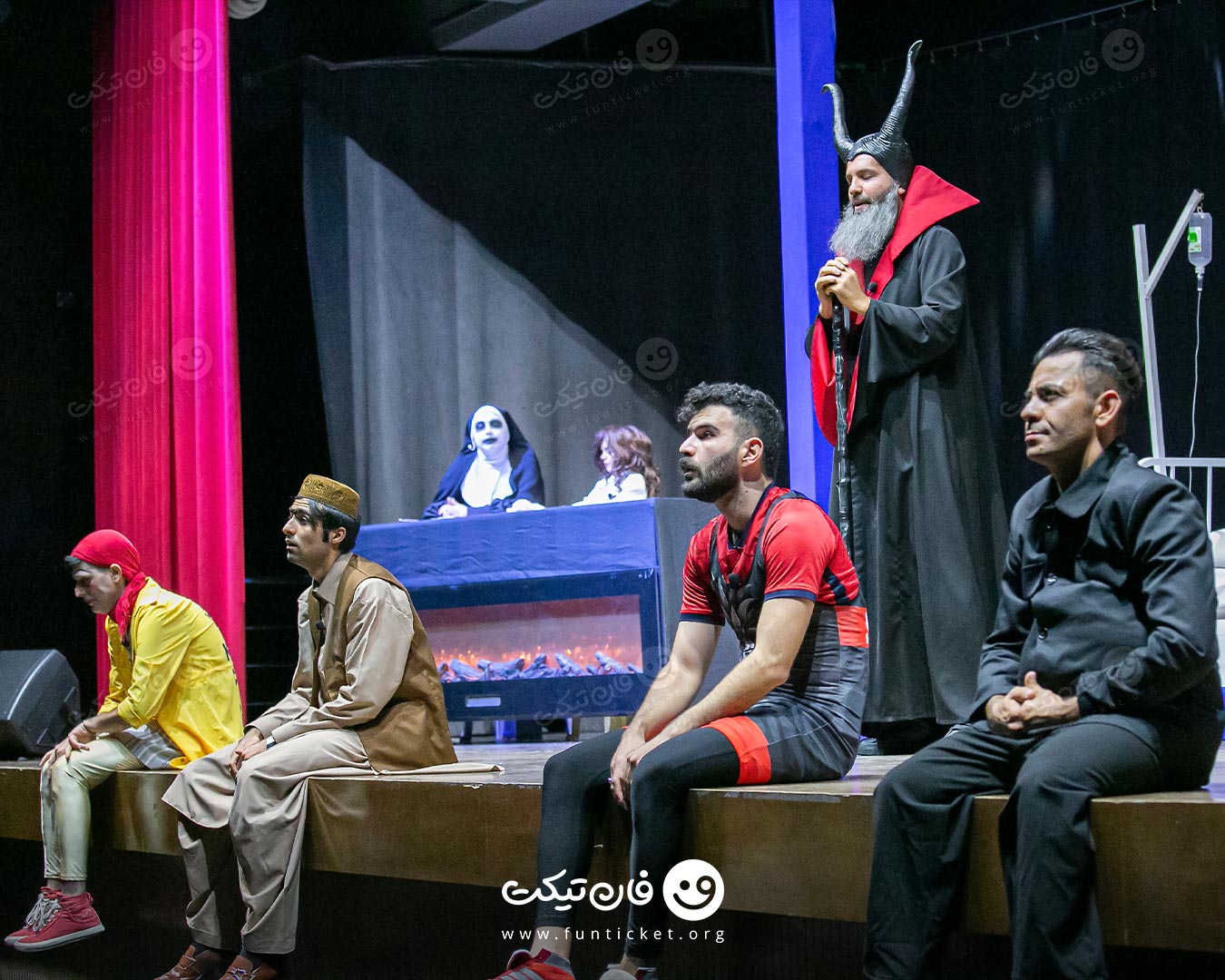 گالری تئاتر کما کاپ