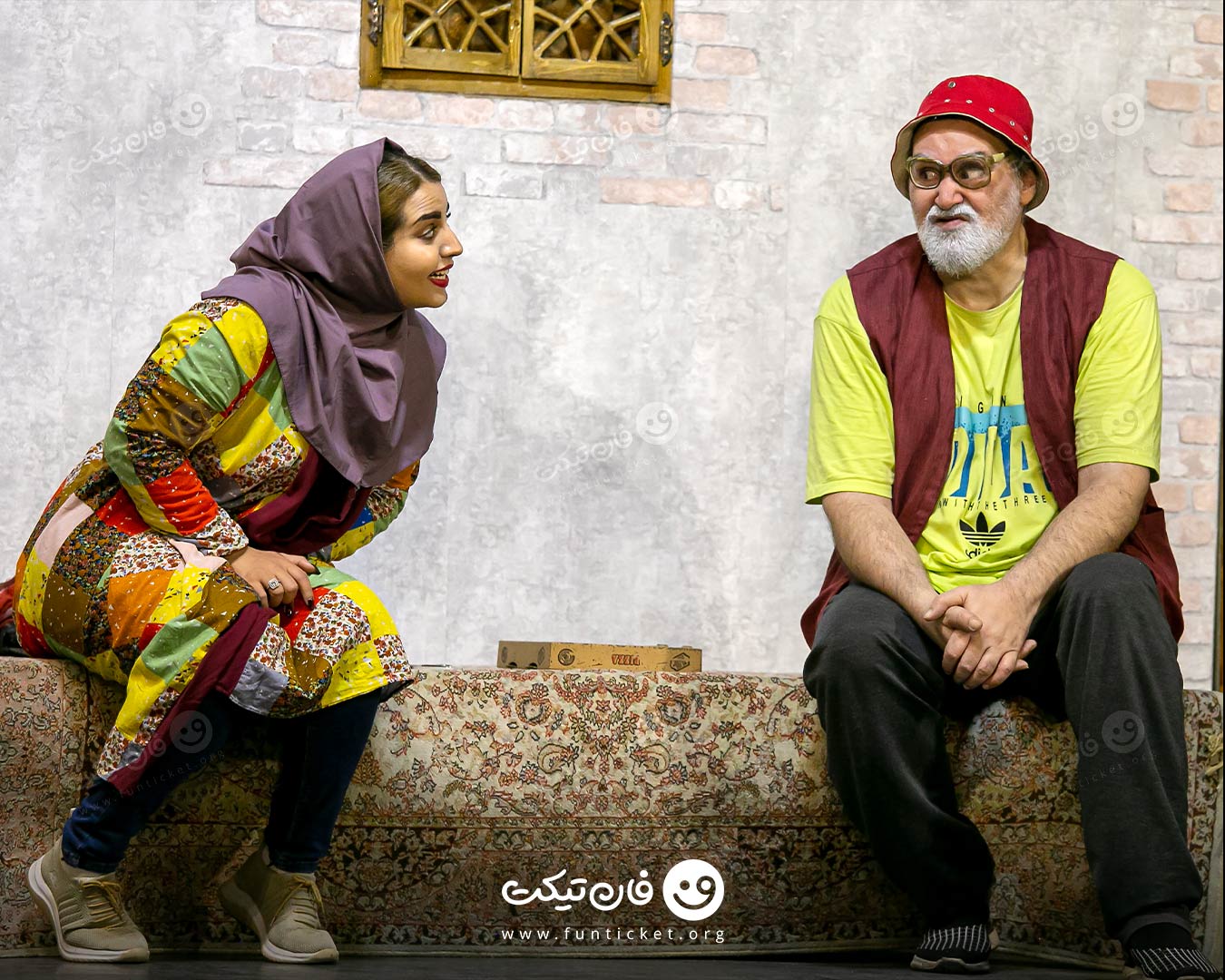 گالری تئاتر پیر پدر