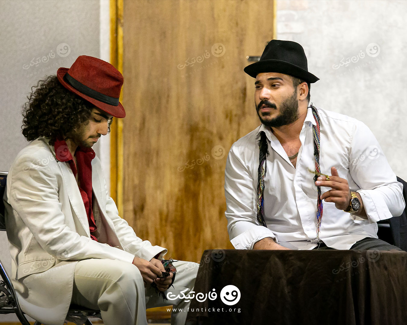 گالری تئاتر پیر پدر