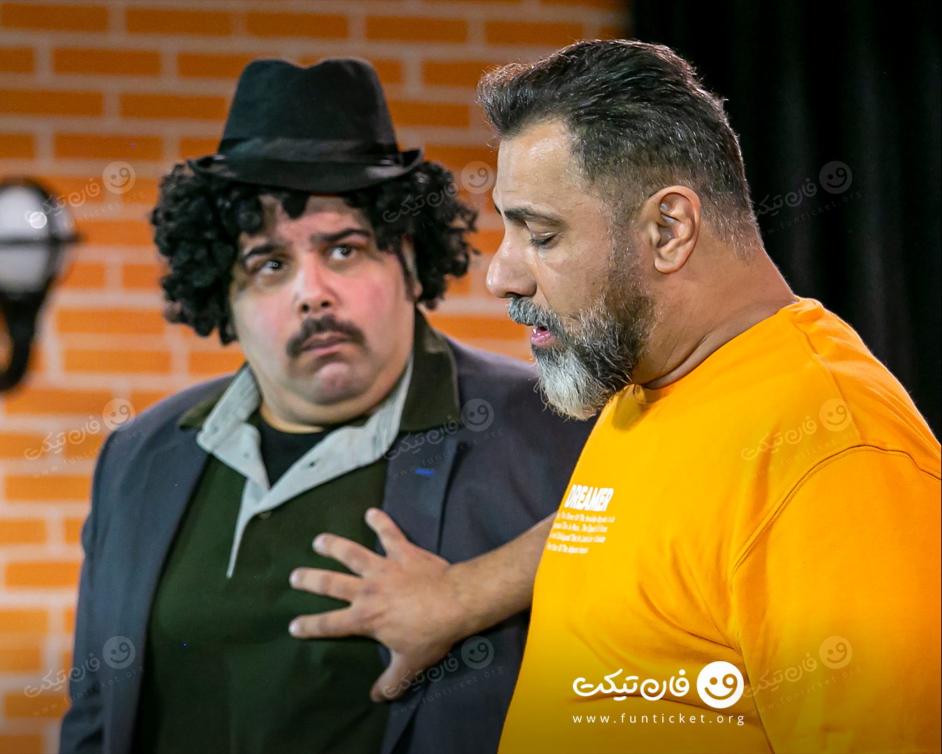 گالری تئاتر باغ پلاس