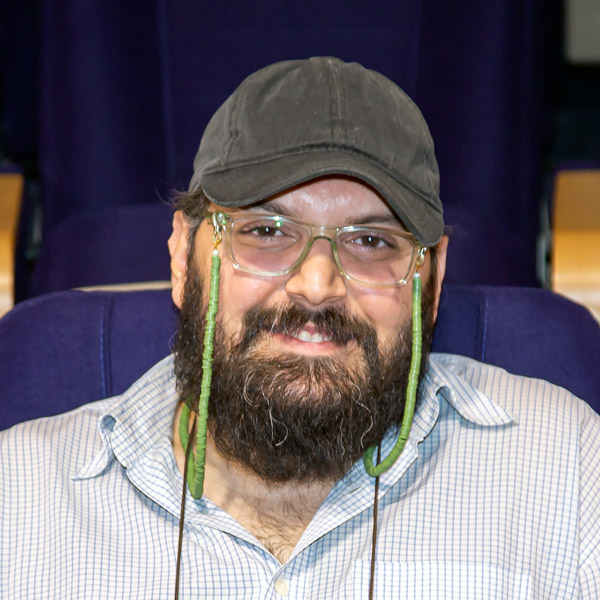 امیرحسین بی ریا