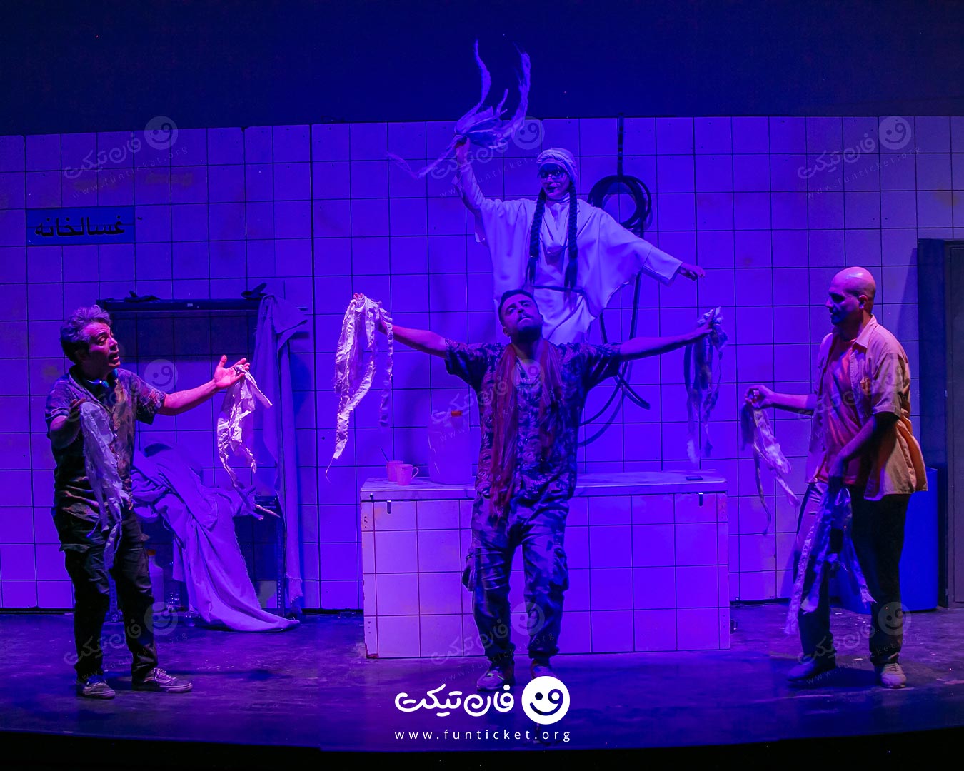 گالری تئاتر مردگان متحرک