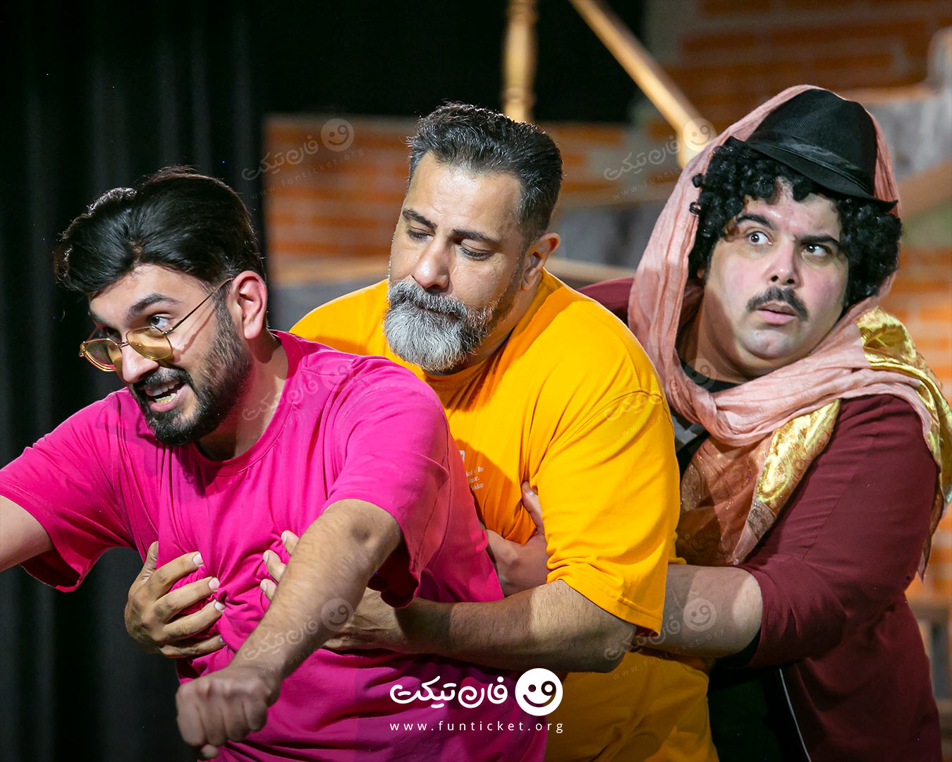 گالری تئاتر باغ پلاس