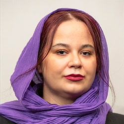 فرحناز سمیعی