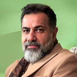 رضا ریاحی