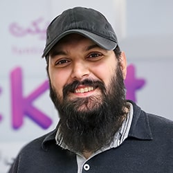 امیرحسین بی ریا