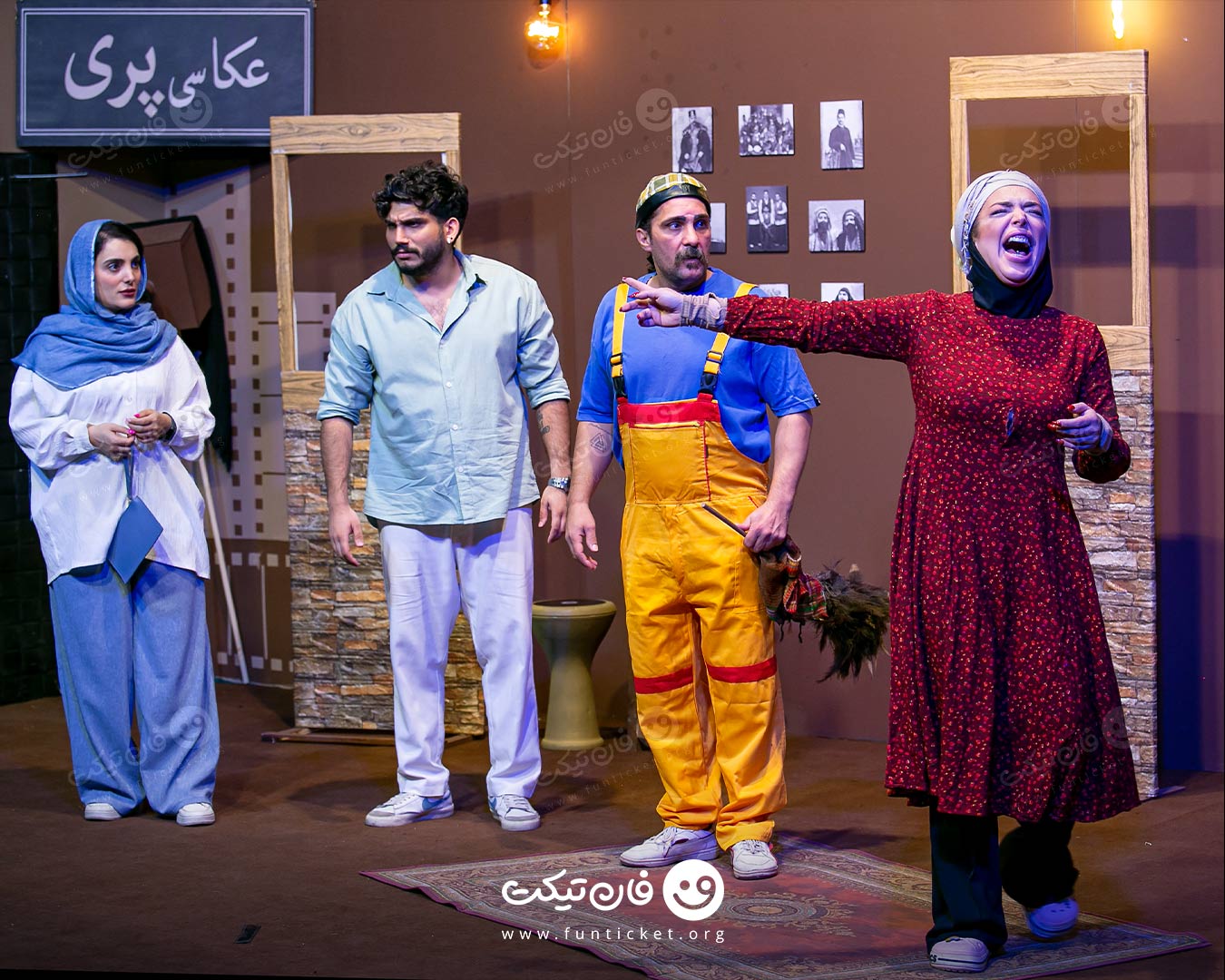 گالری تئاتر شات آخر