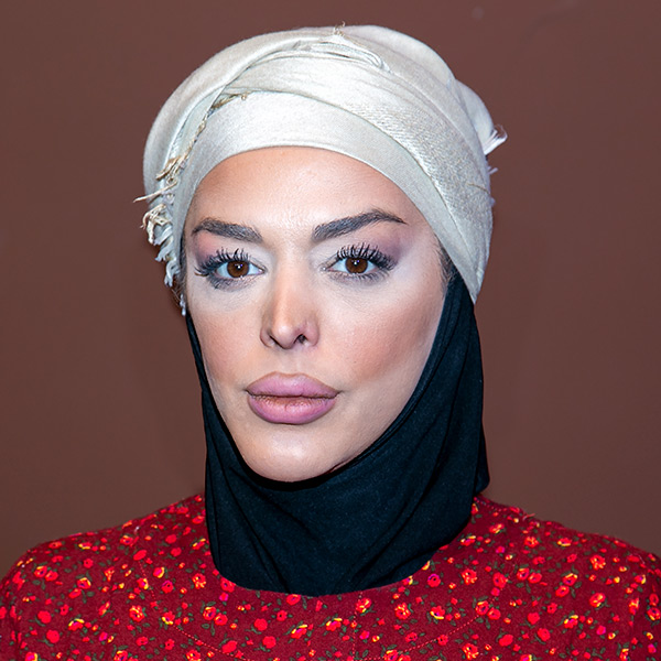 نازنین کریمی
