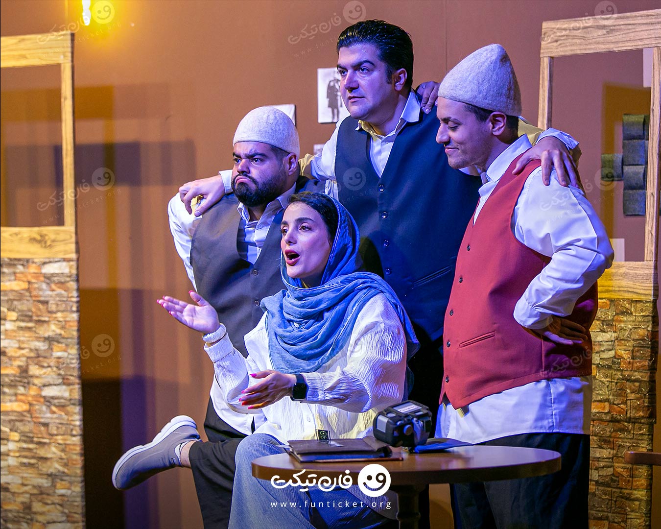گالری تئاتر شات آخر