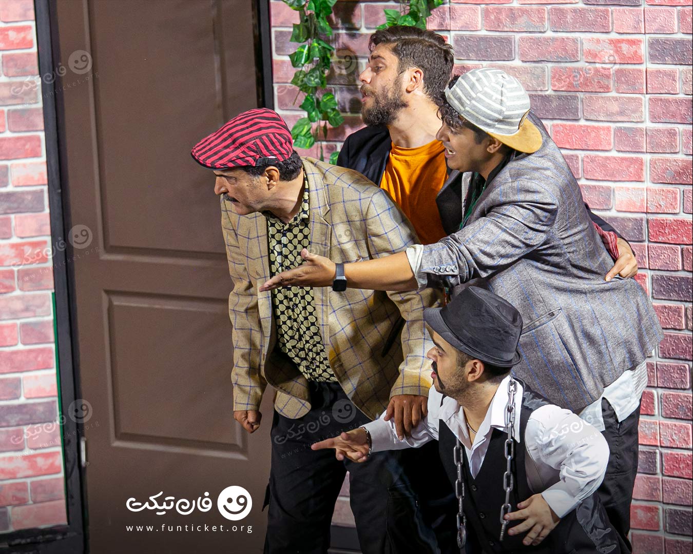 گالری تئاتر دوسیب یخ